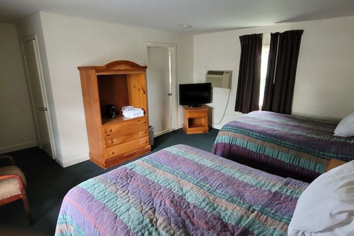 Room 2 of 14