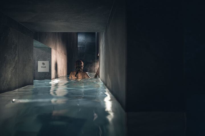 Hotel with Pool