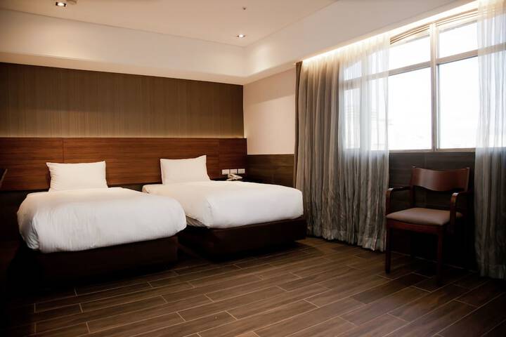 Room 16 of 95