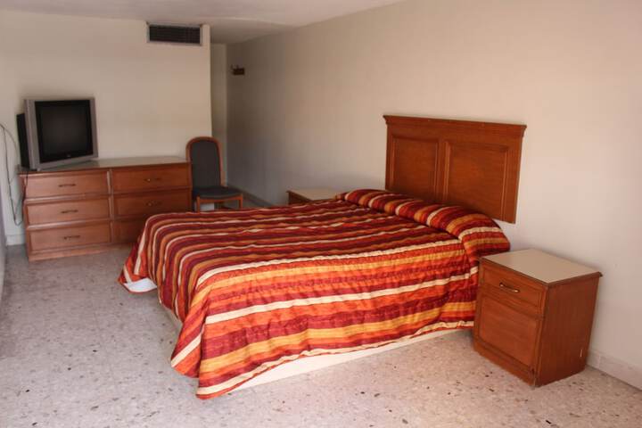 Room 14 of 46