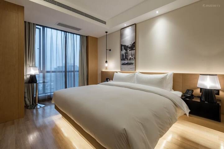 Room 16 of 43