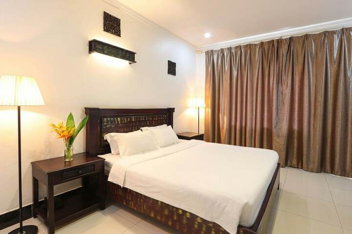 Room 2 of 36