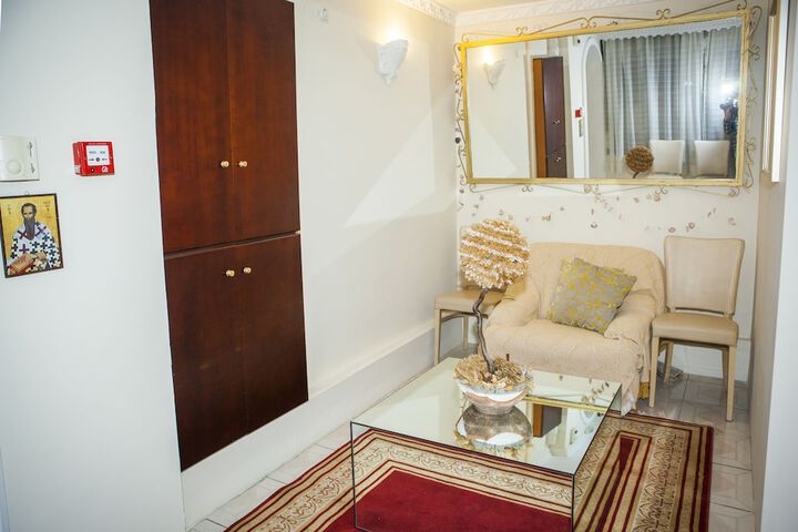 Guest Lobby