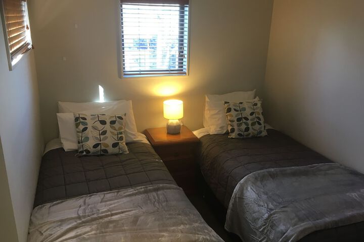Room 5 of 37