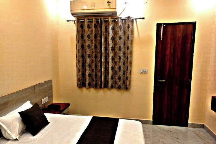Room 26 of 47