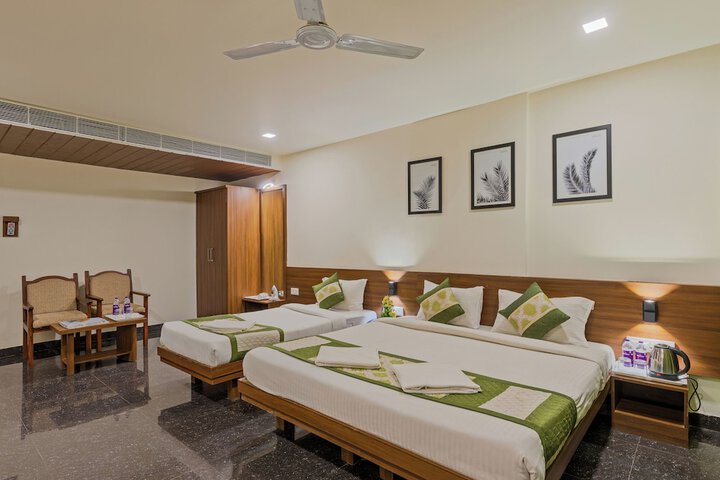 Room 6 of 21