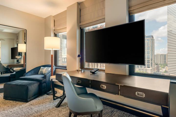 Room 36 of 75