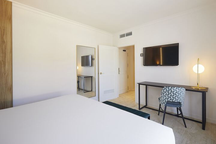 Room 19 of 36