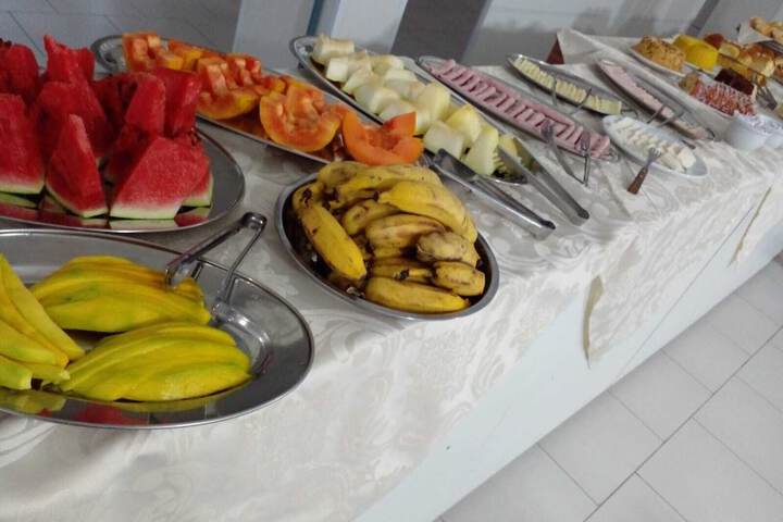 Dining 12 of 14