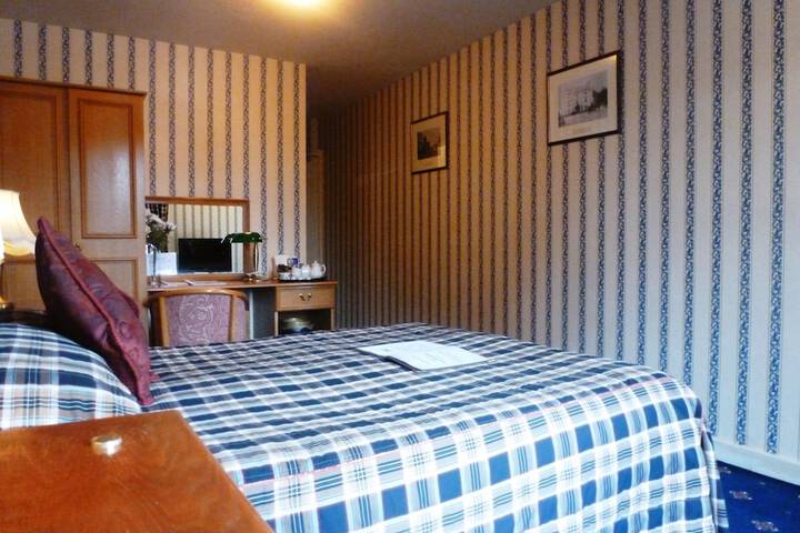 Room 15 of 53