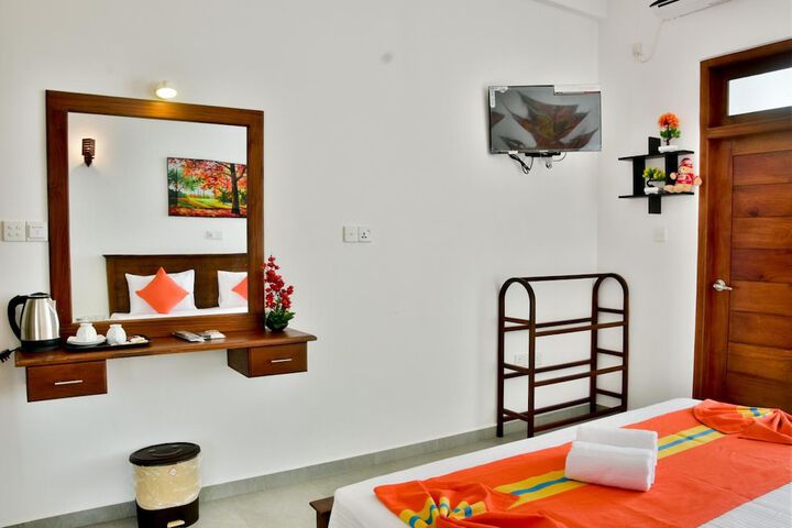 Room 10 of 49