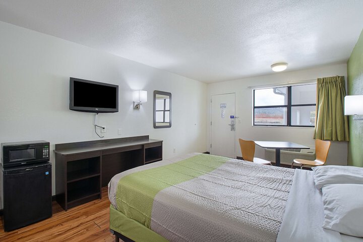 Room 5 of 22