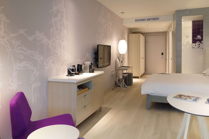 Room 97 of 310
