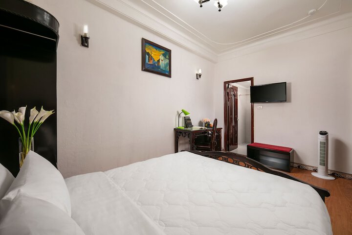 Room 15 of 56