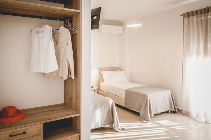 Room 46 of 108