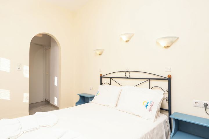 Room 35 of 115