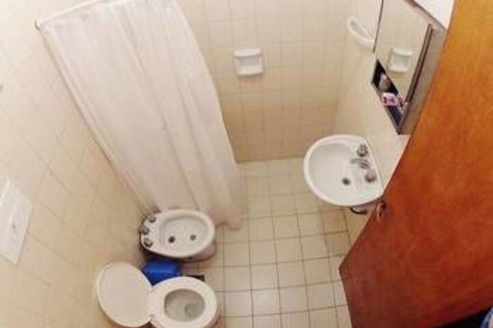 Room 3 of 18