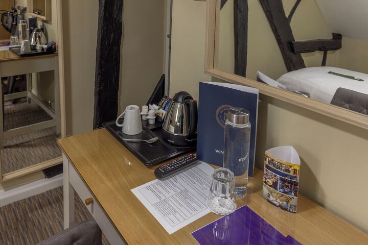 Room 44 of 101