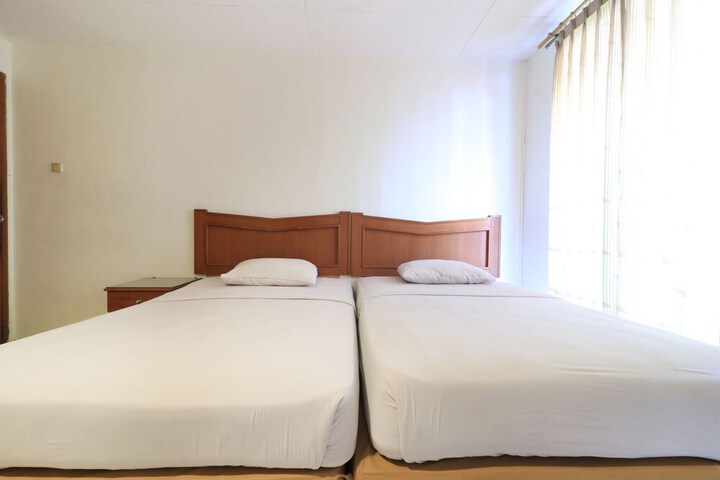 Room 7 of 25