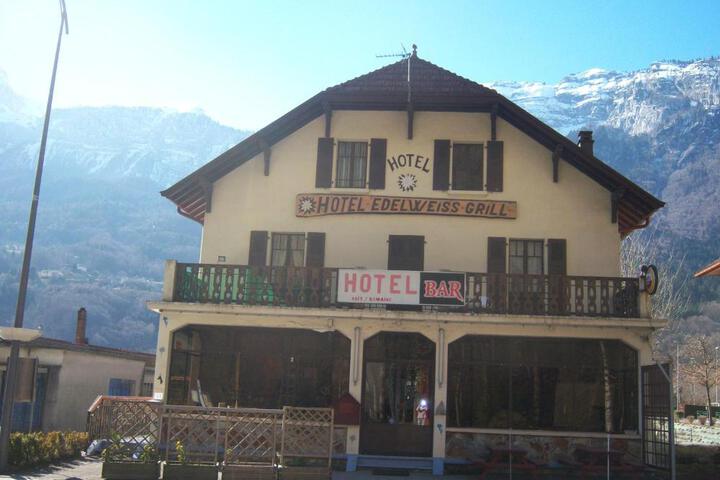 Exterior of Hotel Edelweiss