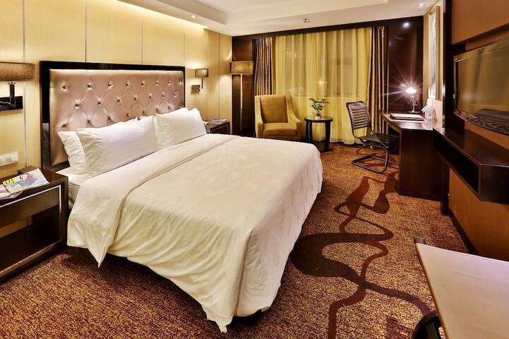 Room 16 of 41