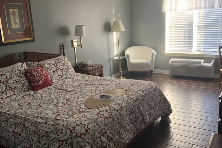Room 14 of 42