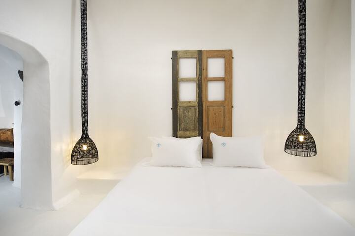 Room 12 of 294