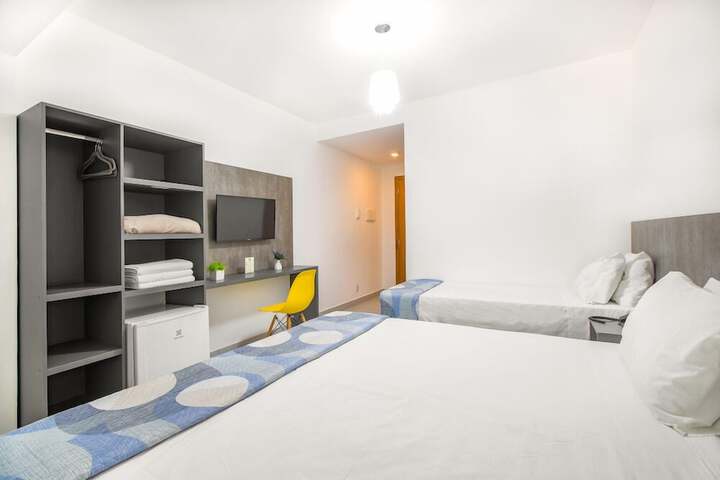 Room 15 of 68