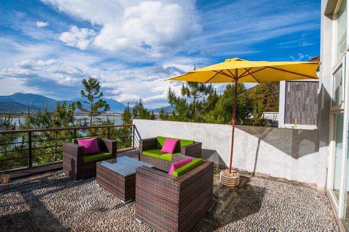 Lijiang Yulong Villa Hotel