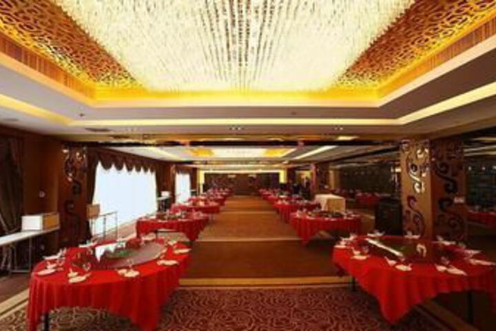 Dining 150 of 159