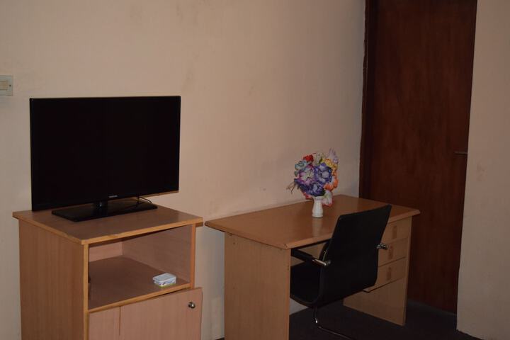 Room 9 of 65