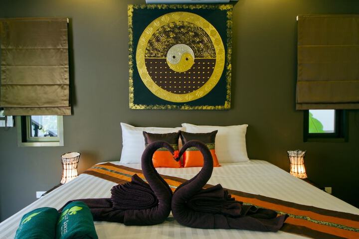 Room 11 of 85