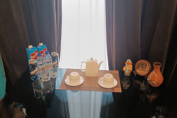 Room 3 of 18