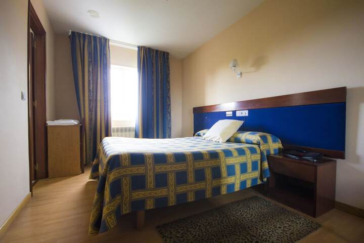 Room 5 of 15