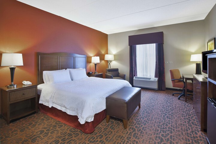 1 King Bed (8 of 19)