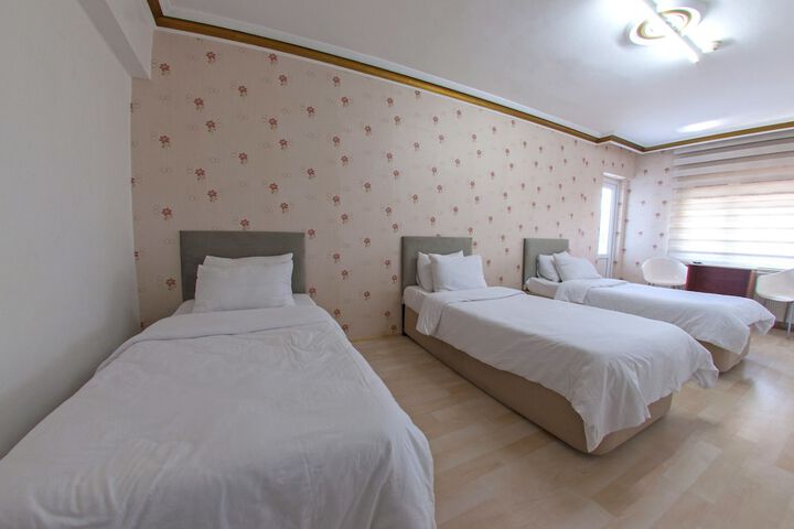 Room 14 of 25