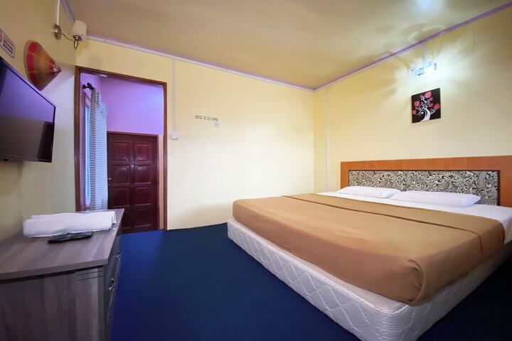 Room 22 of 29
