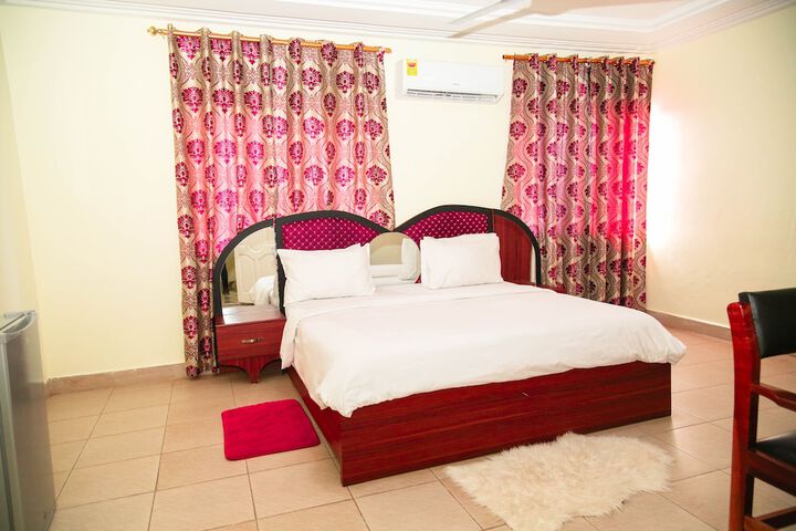 Room 2 of 15