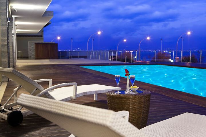 Pool 35 of 66