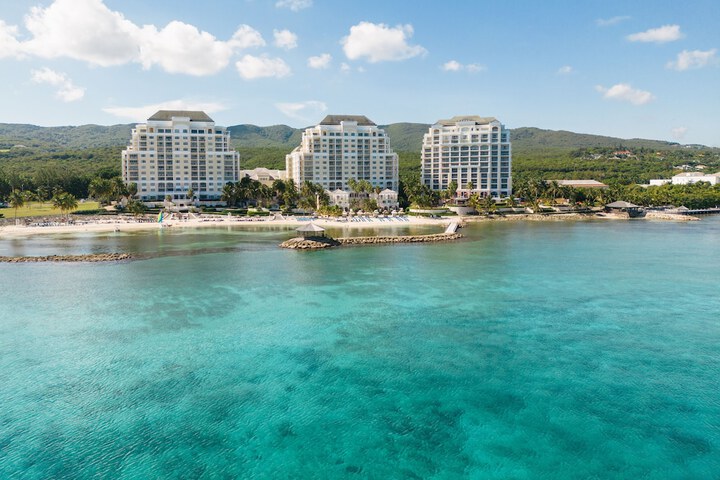 Hotel 218 of 224