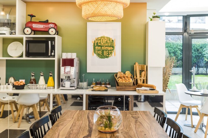 Breakfast area