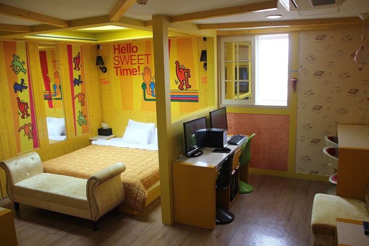 Room 77 of 84
