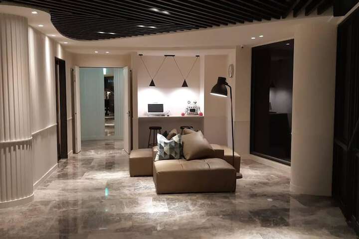 Hotel Interior 4 of 58