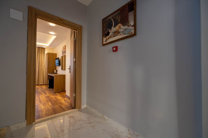 Room 20 of 59