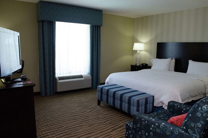 Room 12 of 32
