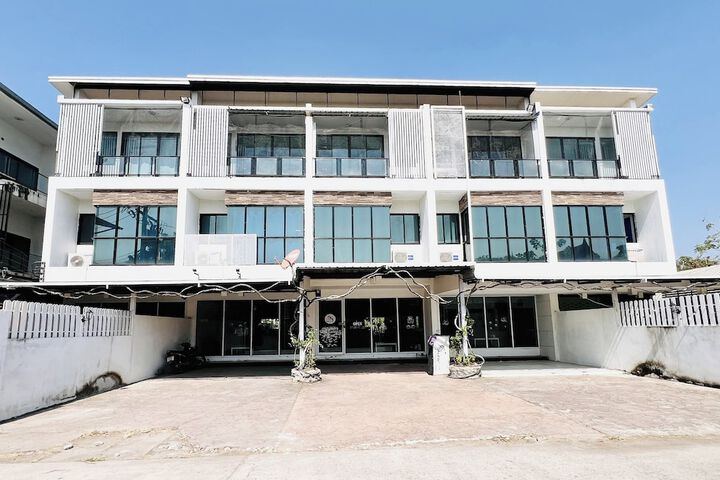 Exterior of I View Park 2