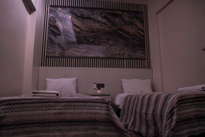 Room 14 of 43