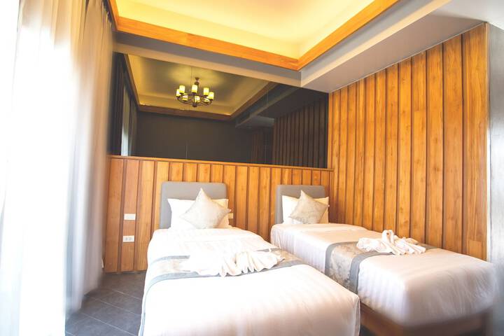 Room 8 of 68