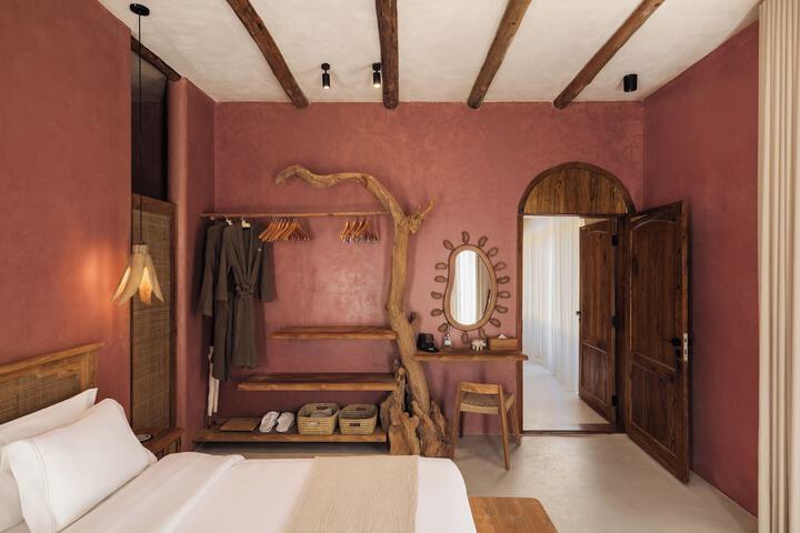 Room 41 of 136