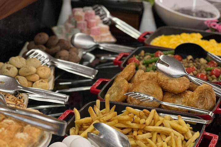 Dining 60 of 73